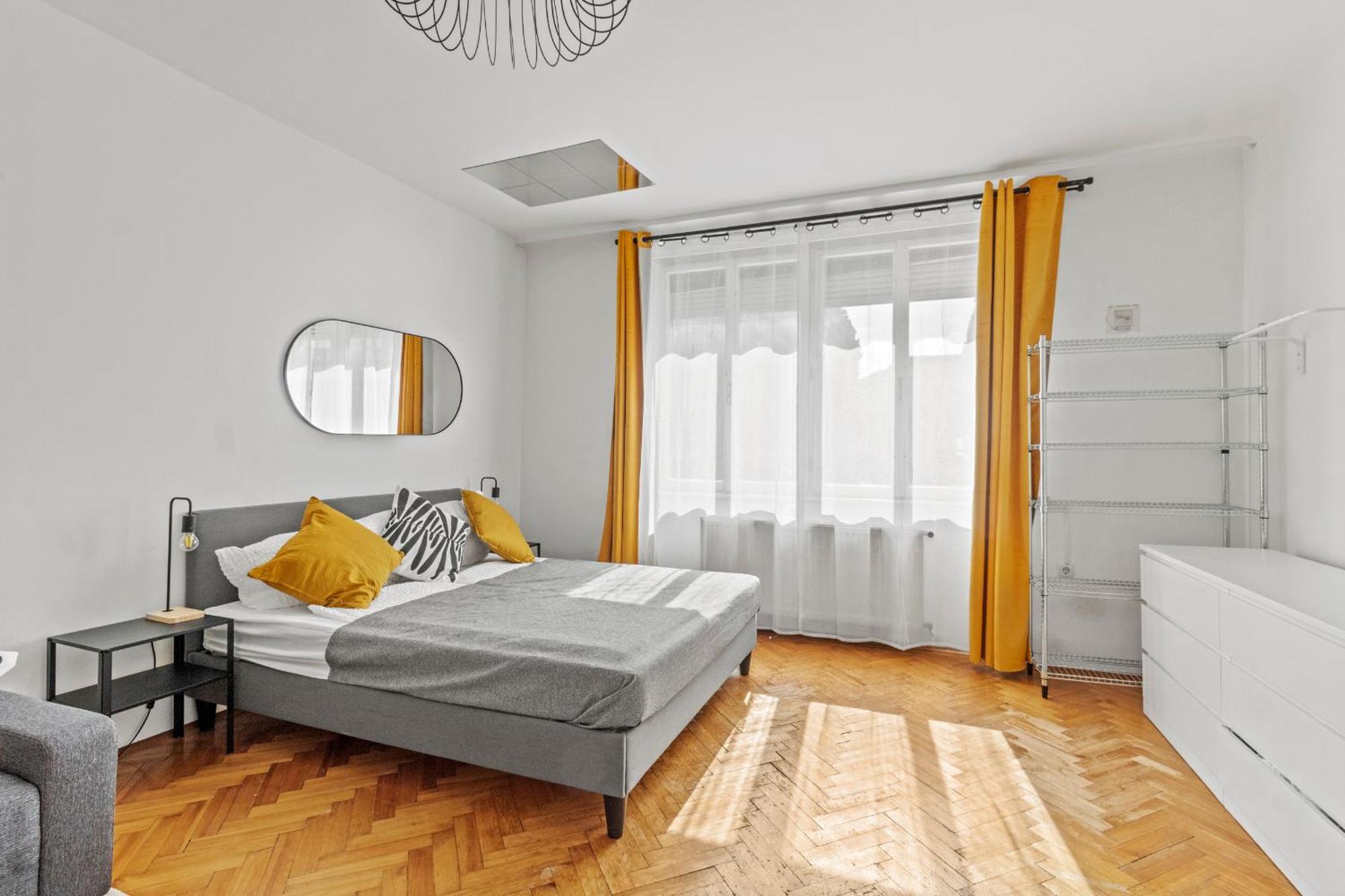 Zentrale Fuer 12 Gaeste - 4 Schlafzimmer Apartment Wien